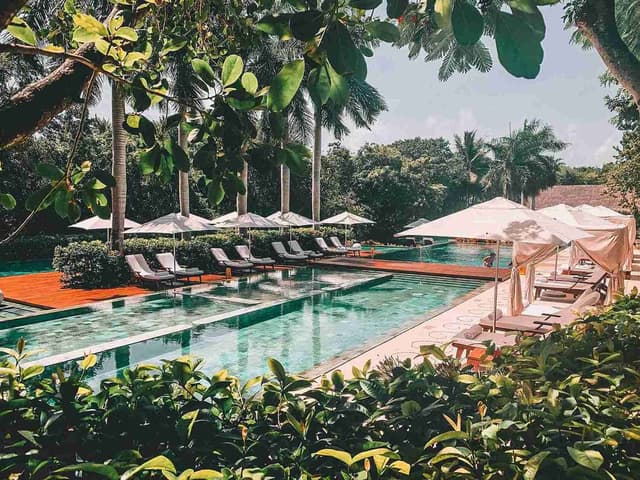 Luxury Pool